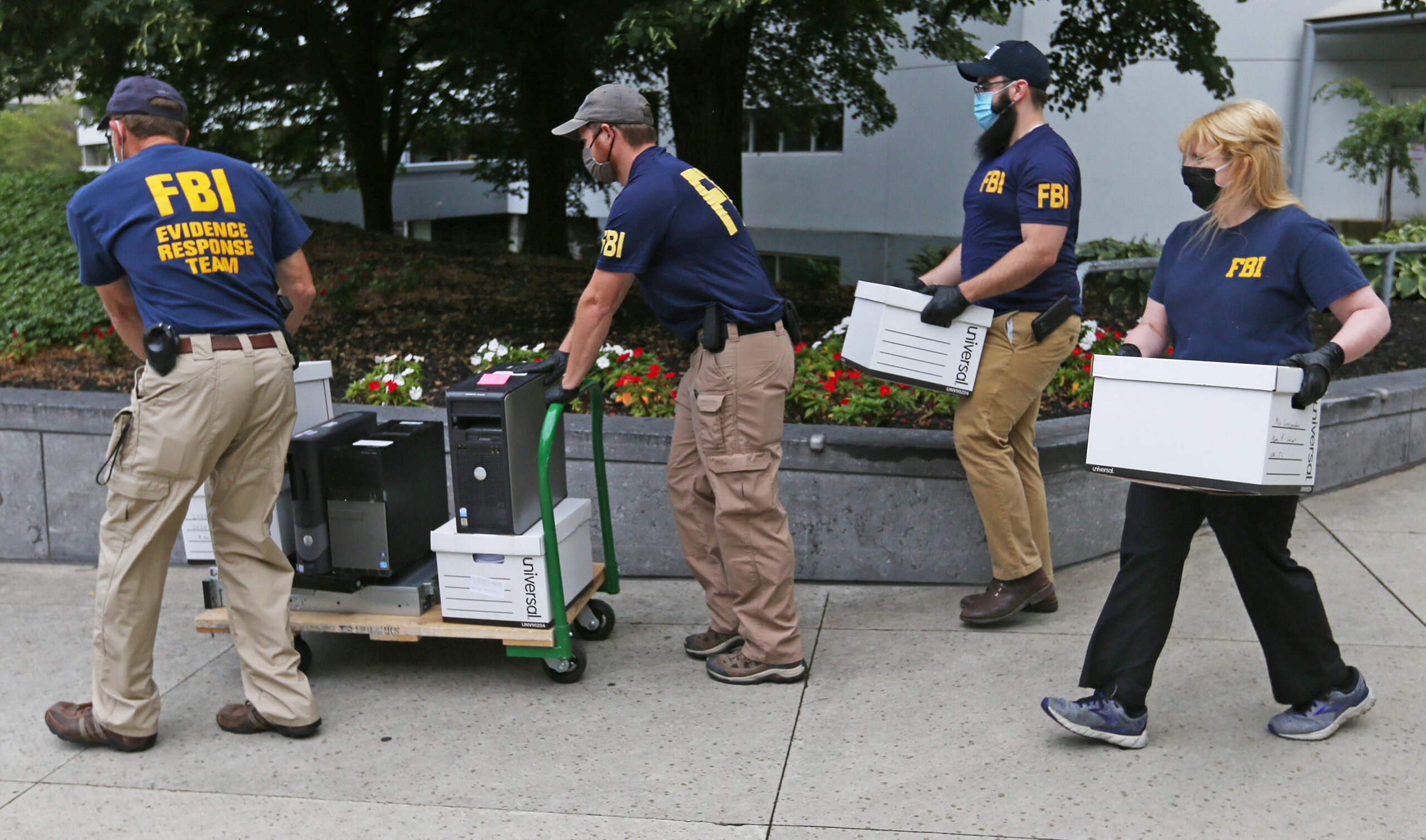 FBI raids offices at downtown One Cleveland Center building tied to Ukrainian oligarch